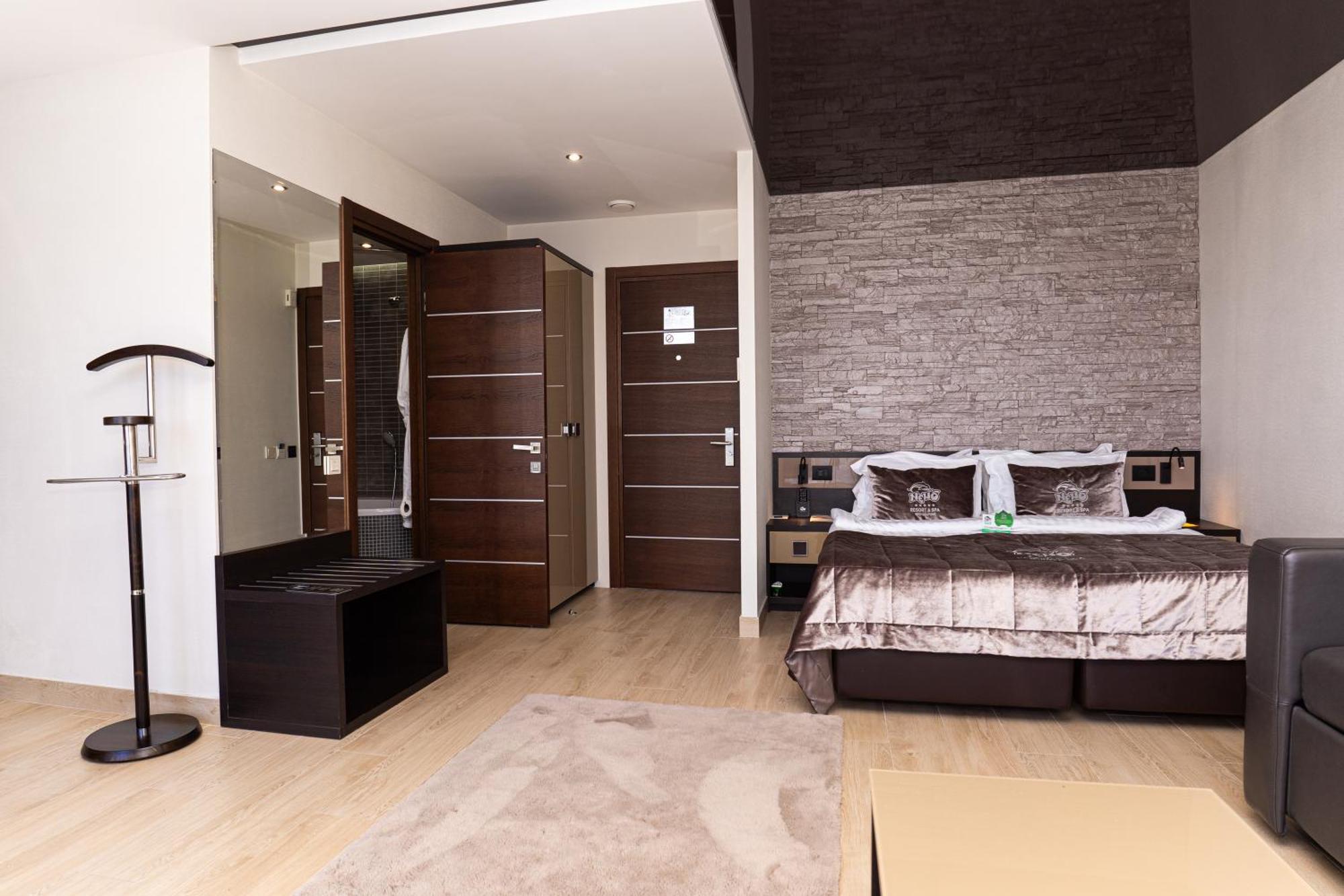 Nemo Hotel Resort & Spa Oděsa Exteriér fotografie A room at the hotel